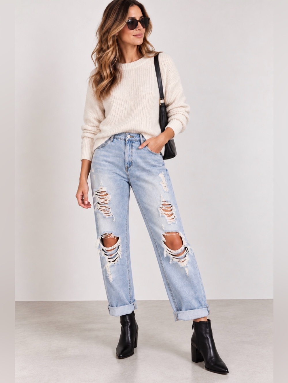 Articles of Society Janis Boyfriend Jeans Light Wash Distressed Size 30